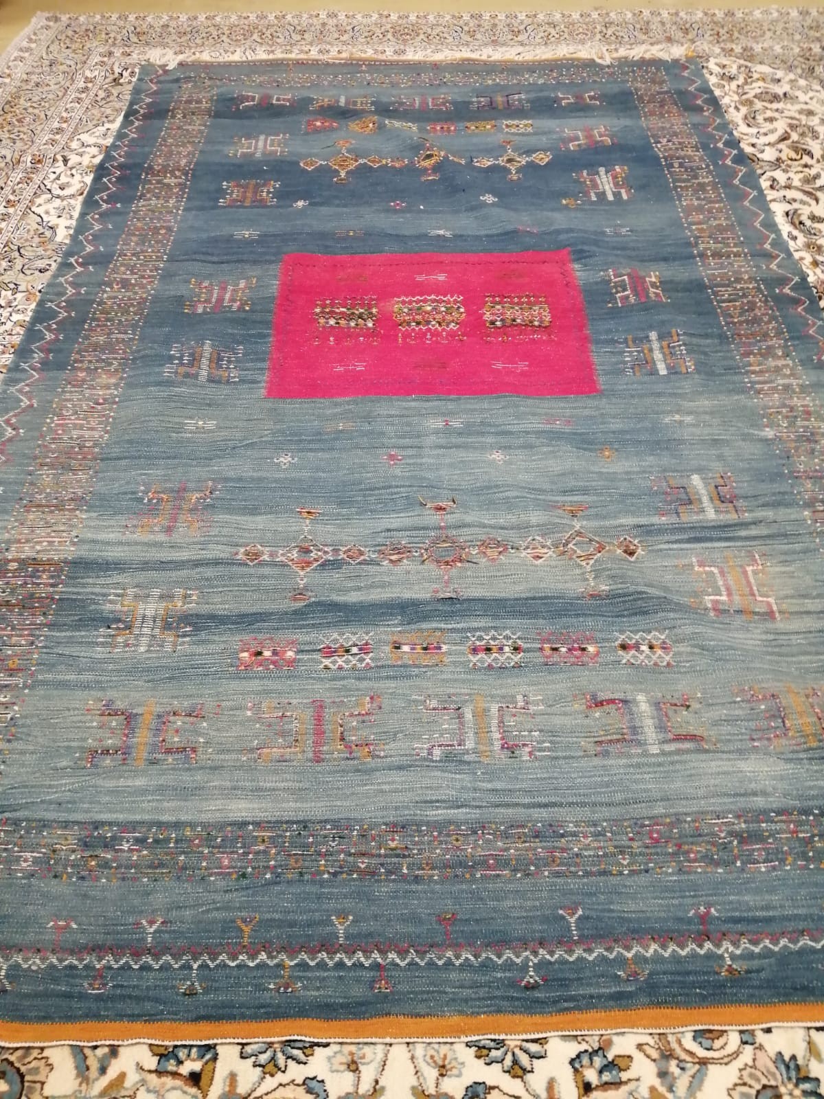 A Kilim polychrome carpet, approx. 320 x 200cm